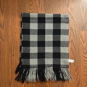 Old Navy Men’s Scarf